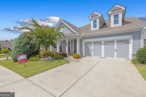 Property Slideshow image 3 of 42 | 705 evergreen ln, Canton, GA, 30114