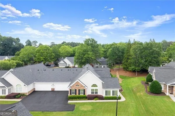 Property Slideshow image 2 of 53 | 2998 oakside cir, Milton, GA, 30004
