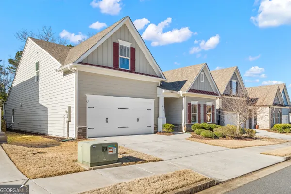 Property Slideshow image 2 of 44 | 512 margaret ln, Woodstock, GA, 30188