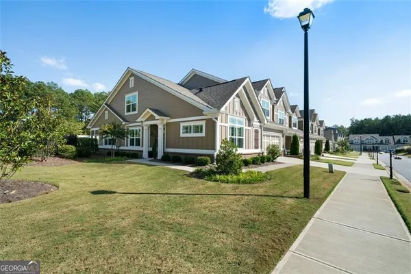 Property Slideshow image 2 of 49 | 1404 lexington green pnes, Cumming, GA, 30040