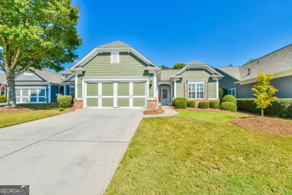 Property Slideshow image 3 of 30 | 5916 flagstone cir, Hoschton, GA, 30548