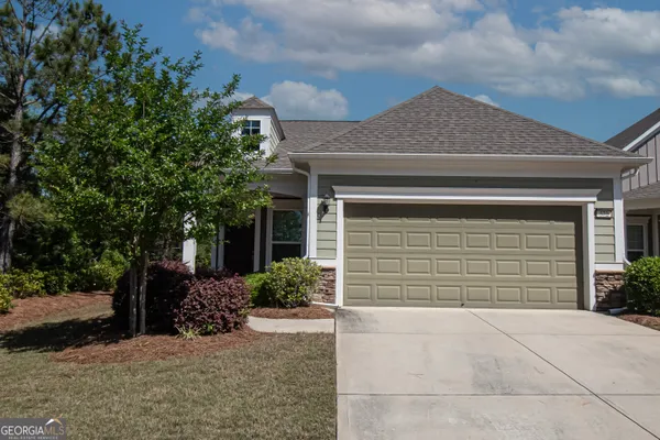 Property Slideshow image 2 of 29 | 572 beautyberry dr, Griffin, GA, 30223