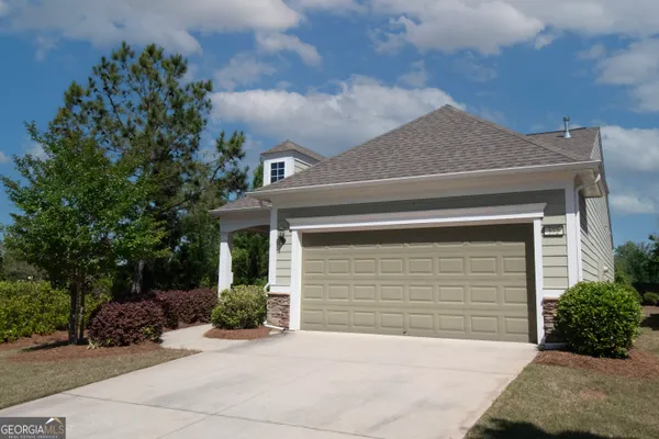 Property Slideshow image 3 of 29 | 572 beautyberry dr, Griffin, GA, 30223