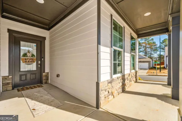 Property Slideshow image 3 of 38 | 173 four seasons blvd, Dallas, GA, 30132