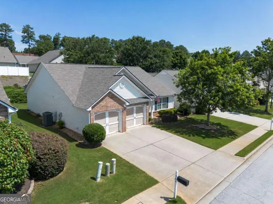 Property Slideshow image 3 of 32 | 534 triumph way, Winder, GA, 30680