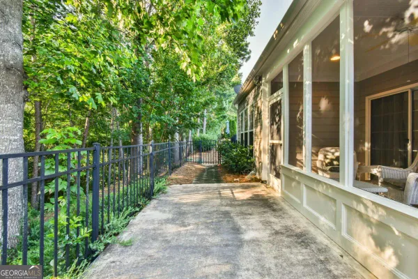 Property Slideshow image 3 of 44 | 6235 brookside ln, Hoschton, GA, 30548