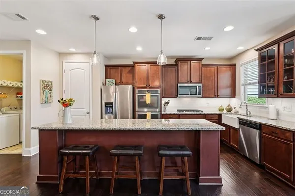 Property Slideshow image 2 of 67 | 4225 broadford dr, Cumming, GA, 30040