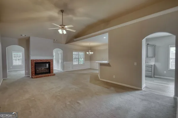 Property Slideshow image 3 of 62 | 339 crossroads dr, Social Circle, GA, 30025
