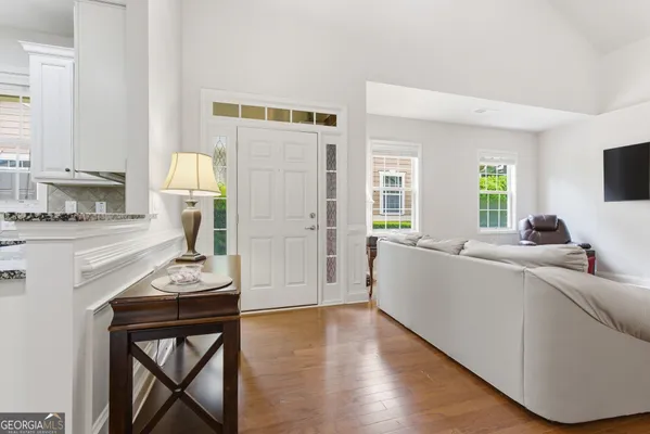 Property Slideshow image 3 of 42 | 1945 brannon commons cir 7, Cumming, GA, 30041
