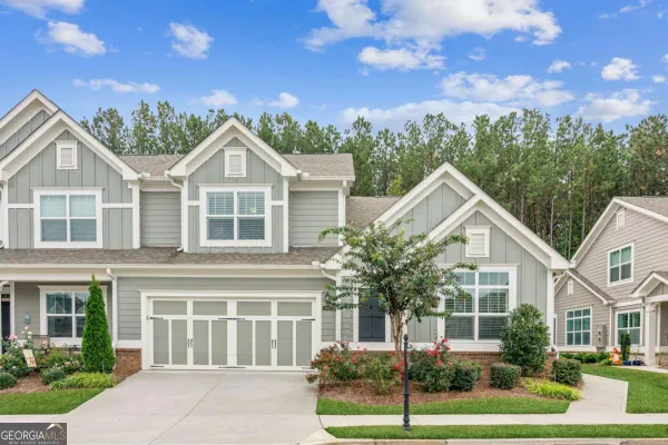 Property Slideshow image 2 of 44 | 1001 lexington green pnes, Cumming, GA, 30040