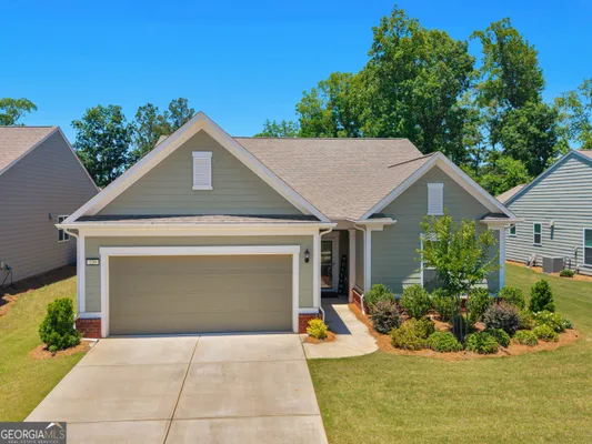 Property Slideshow image 2 of 68 | 229 nuttall dr, Griffin, GA, 30223