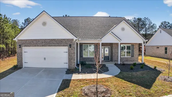 Property Slideshow image 2 of 52 | 843 crossroads ct, Social Circle, GA, 30025