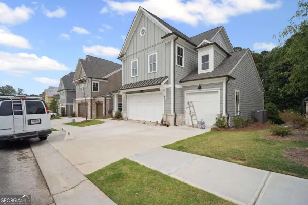 Property Slideshow image 2 of 43 | 845 lakemont dr, Canton, GA, 30114