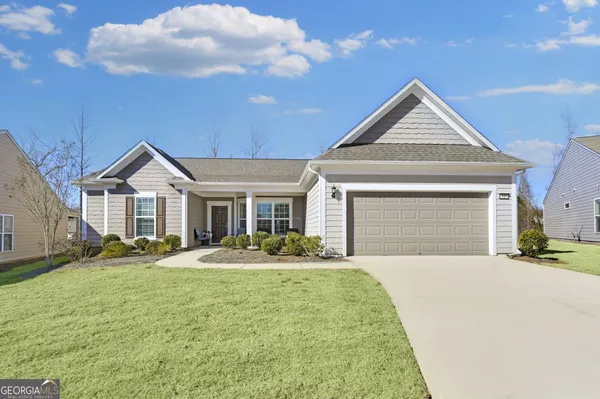 Property Slideshow image 2 of 76 | 141 marigold ct na, Griffin, GA, 30223