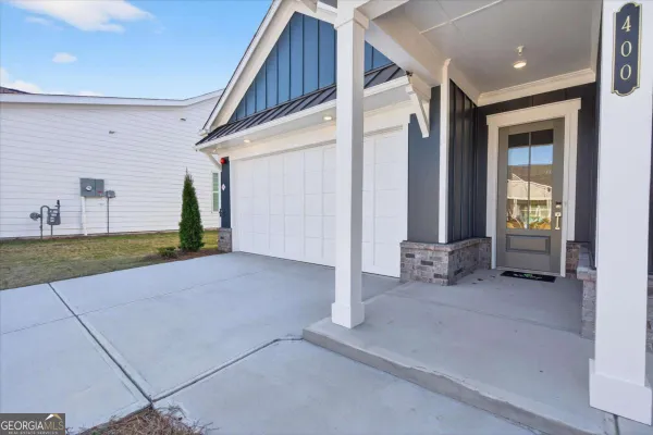 Property Slideshow image 3 of 48 | 400 vinca cir, Kennesaw, GA, 30144