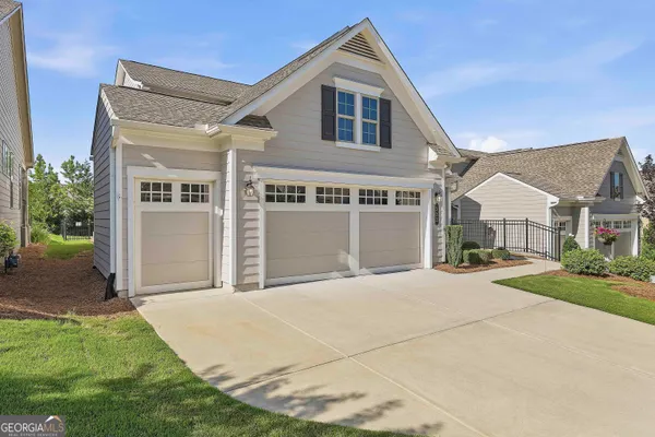 Property Slideshow image 3 of 51 | 333 cottonwood cir, Peachtree City, GA, 30269