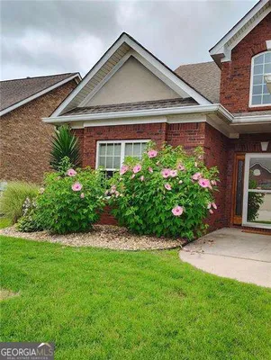 Property Slideshow image 2 of 45 | 8513 spivey village trl, Jonesboro, GA, 30236