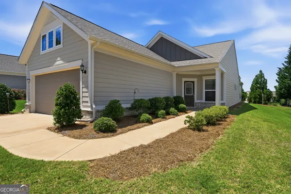 Property Slideshow image 3 of 56 | 1011 chickasaw chief pl, Greensboro, GA, 30642