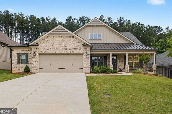 Property Slideshow image 2 of 29 | 424 northside dr, Canton, GA, 30115