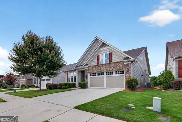 Property Slideshow image 2 of 33 | 328 chestnut oak dr, Peachtree City, GA, 30269
