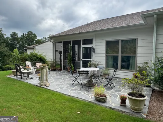 Property Slideshow image 3 of 32 | 5947 maple bluff way, Hoschton, GA, 30548