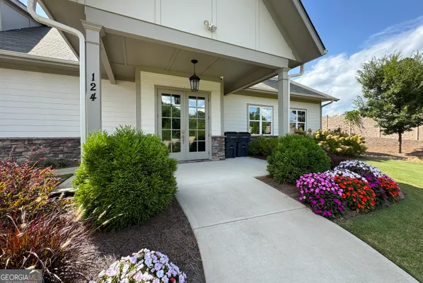 Property Slideshow image 3 of 58 | 269 grand cir, Jasper, GA, 30143