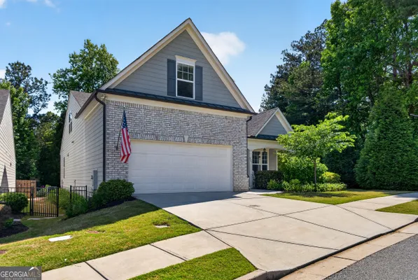 Property Slideshow image 2 of 38 | 527 margaret ln, Woodstock, GA, 30188