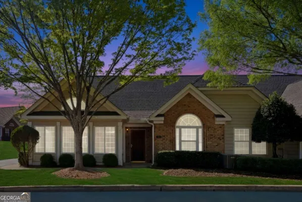 Property Slideshow image 2 of 32 | 2994 oakside cir, Alpharetta, GA, 30004