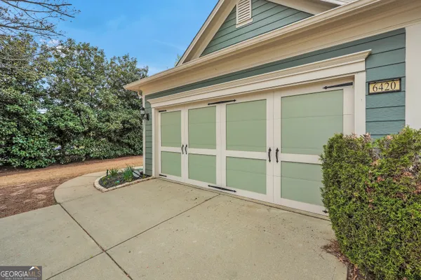 Property Slideshow image 3 of 54 | 6420 rockpoint ln, Hoschton, GA, 30548