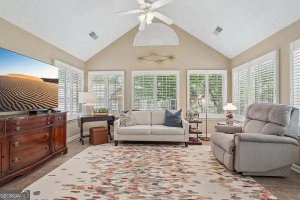 Property Slideshow image 3 of 48 | 2102 sweet apple cir, Alpharetta, GA, 30004