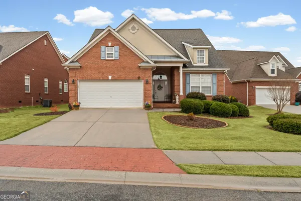 Property Slideshow image 3 of 33 | 2070 spivey village trce, Jonesboro, GA, 30236
