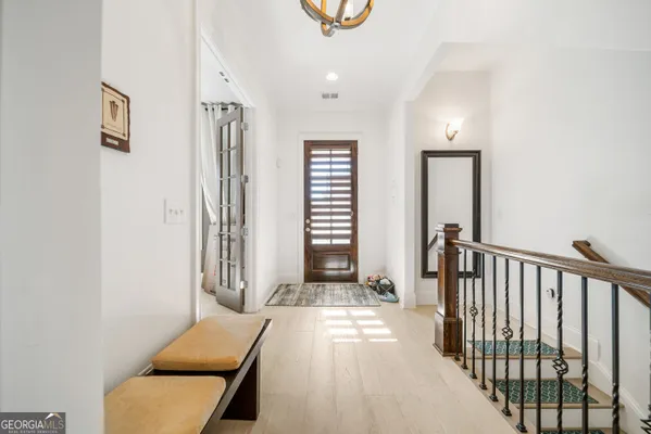 Property Slideshow image 3 of 43 | 5960 overlook club cir, Suwanee, GA, 30024