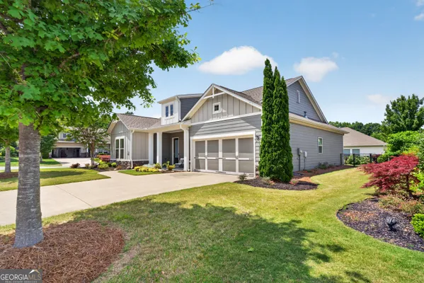 Property Slideshow image 3 of 47 | 301 hazel dr, Woodstock, GA, 30189