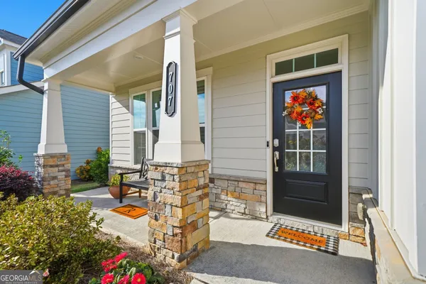 Property Slideshow image 3 of 76 | 707 evergreen ln, Canton, GA, 30114