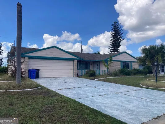 Property Slideshow image 3 of 5 | 1202 desert hills dr, Sun City Center, FL, 33573