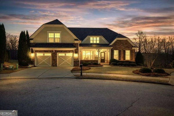 Property Slideshow image 2 of 89 | 3411 red tip lndg, Gainesville, GA, 30504