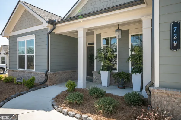 Property Slideshow image 3 of 50 | 729 glenside dr, Jefferson, GA, 30549