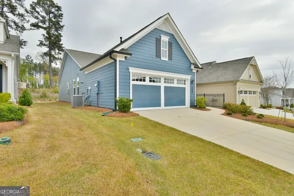Property Slideshow image 3 of 37 | 30 geneva way, Hoschton, GA, 30548