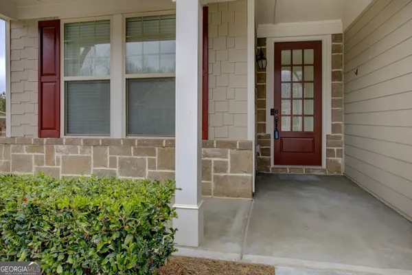 Property Slideshow image 2 of 59 | 208 silver maple ct, Peachtree City, GA, 30269
