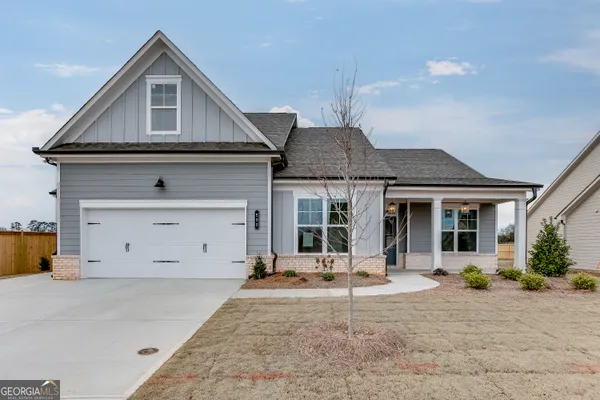 Property Slideshow image 2 of 57 | 153 merwood ln 123, Jefferson, GA, 30549