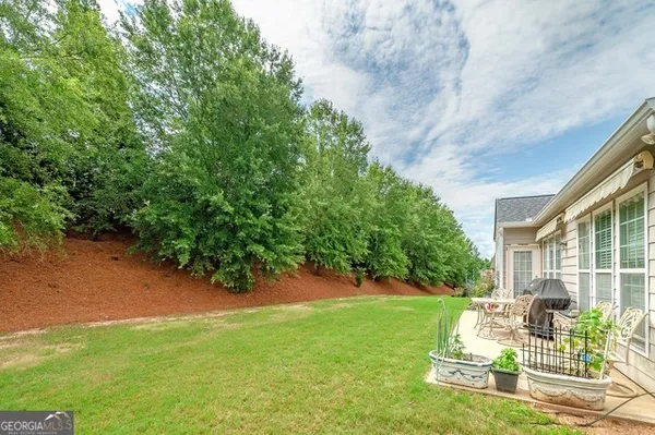 Property Slideshow image 3 of 20 | 230 begonia ct n, Griffin, GA, 30223