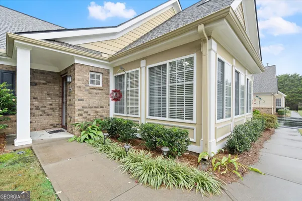 Property Slideshow image 3 of 45 | 406 sweet apple cir, Alpharetta, GA, 30004