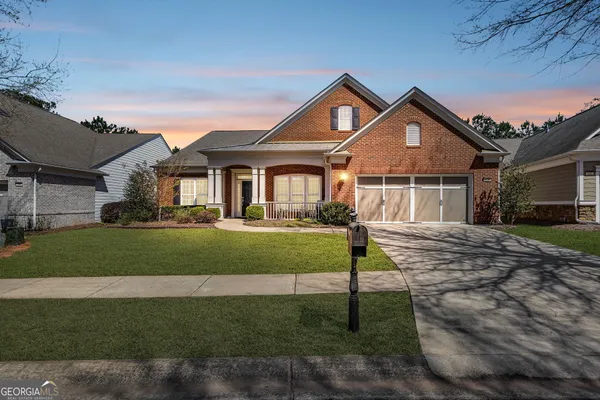 Property Slideshow image 2 of 81 | 220 begonia ct na, Griffin, GA, 30223