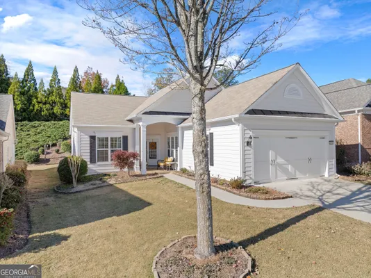 Property Slideshow image 2 of 45 | 5944 bellflower way, Hoschton, GA, 30548