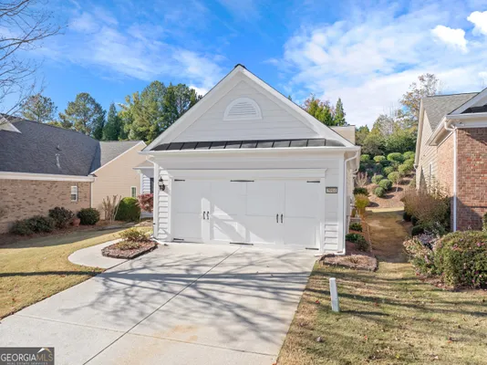 Property Slideshow image 3 of 45 | 5944 bellflower way, Hoschton, GA, 30548