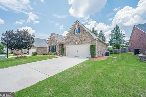 Property Slideshow image 3 of 52 | 1690 piedmont ln, Cumming, GA, 30040