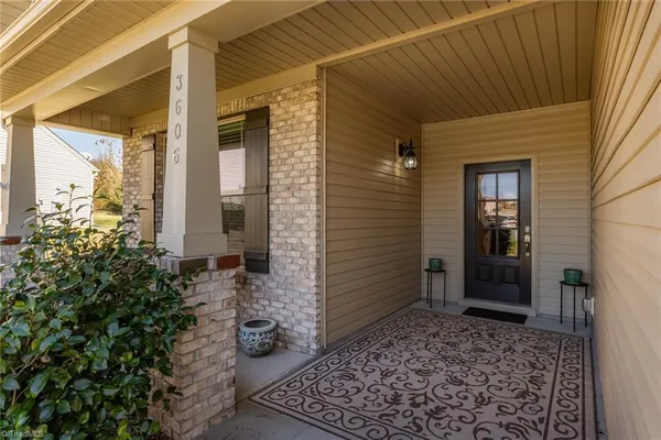 Property Slideshow image 2 of 45 | 3606 sainsbury ln, Greensboro, NC, 27409