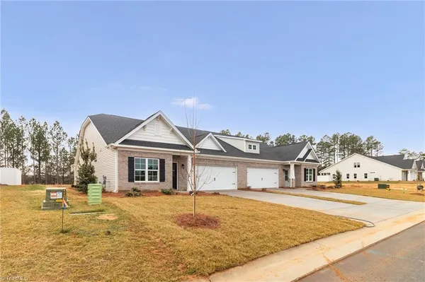 Property Slideshow image 3 of 27 | 504 beeson ct, Clemmons, NC, 27012