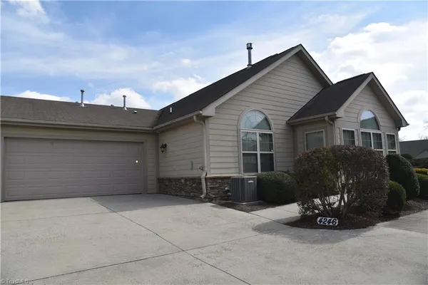 Property Slideshow image 2 of 30 | 4246 plantation ridge ln, Greensboro, NC, 27409