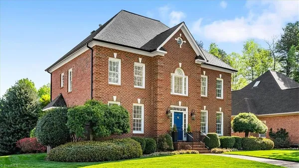 Property Slideshow image 3 of 50 | 5002 bearberry pt, Greensboro, NC, 27455